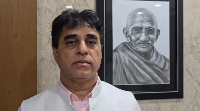 સુરત, હીરાકામદારો, રત્નકલાકારો, રત્નકલાકોરના પાણીમાં ઝેરીલી દવા, પોલીસ, હૉસ્પિટલ, ગુજરાત, બીબીસી ગુજરાતી, બીબીસી