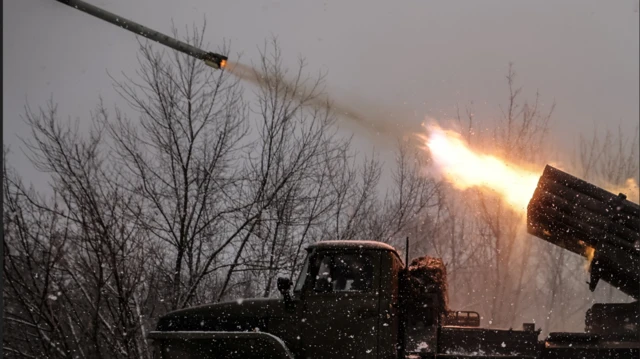 آلية أوكرانية تطلق النار على القوات الروسية في إقليم دونيتسك 