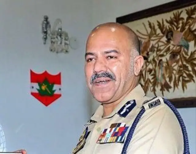 બીબીસી ગુજરાતી, ગુજરાત, બીબીસી, અમદાવાદ, જમ્મુ-કાશ્મીર, નૌગામ, પોલીસ સ્ટેશનમાં ધડાકો, 