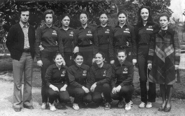 Güneş Çapa kadın voleybol milli takımıyla birlikte