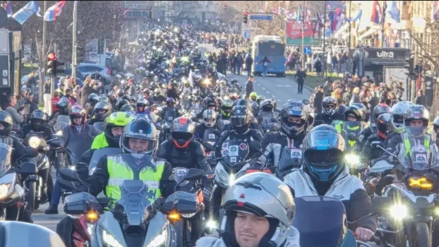 Большая колонна мотоциклистов прибыла из Белграда в Нови Сад