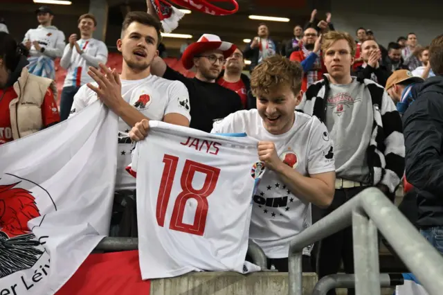 Slovakya beraberliği sonrası Lüksemburg taraftarları