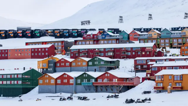 مدينة لونغييربين، النرويج