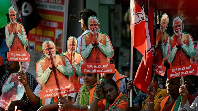 తమిళనాడు ఎన్నికలు 2026, త్రిముఖ పోరు