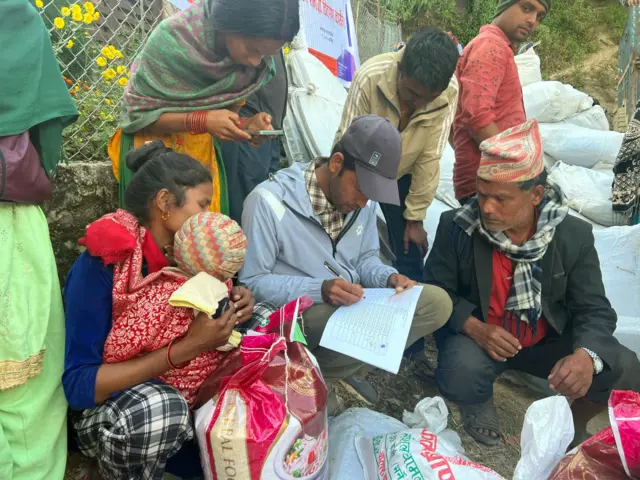 भूकम्प पीडित