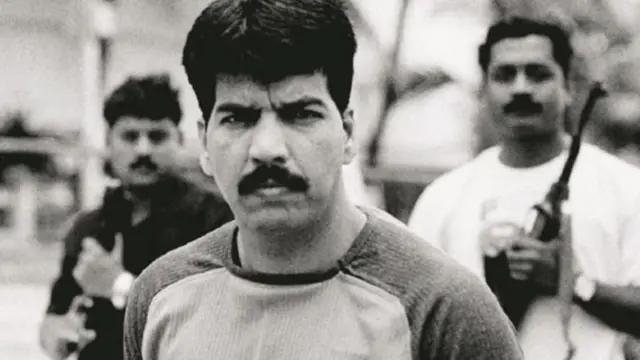 મુંબઈ પોલીસ, ફિરોઝ કોંકણી, મુંબઈ અંડરવર્લ્ડ, શાર્પ શૂટર્સ, દાઉદ ઇબ્રાહિમ, છોટા શકીલ, છોટા રાજન, રેહાન ફઝલ વિવેચના, દયા નાયક, પ્રદીપ શર્મા, ઍન્કાઉન્ટર સ્પેશિયાલિસ્ટ, બીબીસી ગુજરાતી