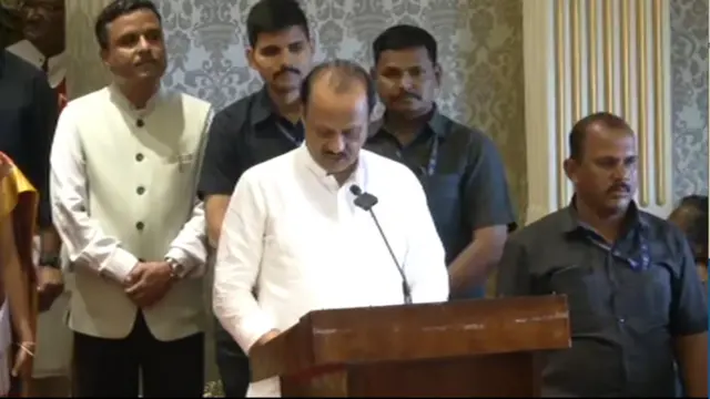 अजित पवार