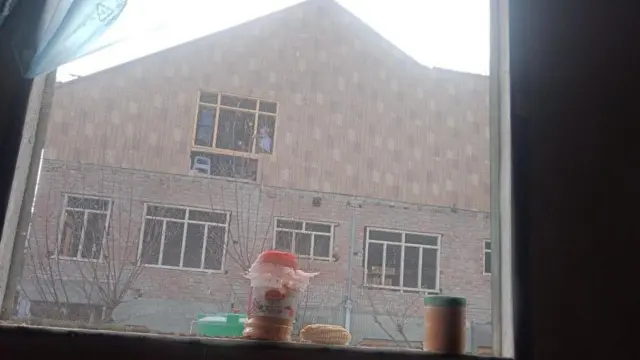 کشمیر، کھڑکی