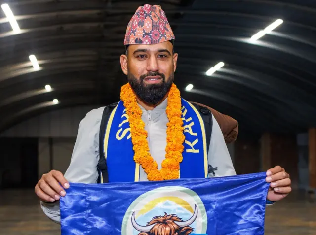 नेपाल प्रिमिअर लीगमा विदेशी खेलाडीहरू पनि विभिन्न टोलीबाट खेल्दैछन् 