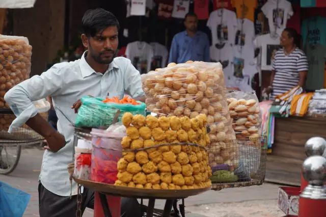 બીબીસી ગુજરાતી પાણીપુરી ટાઈફૉઇડ અમદાવાદ બીમારી ફૂડ સૅફ્ટી