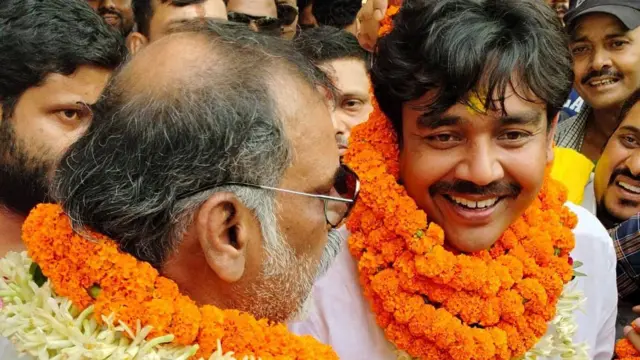 अभिषेक आनंद झा