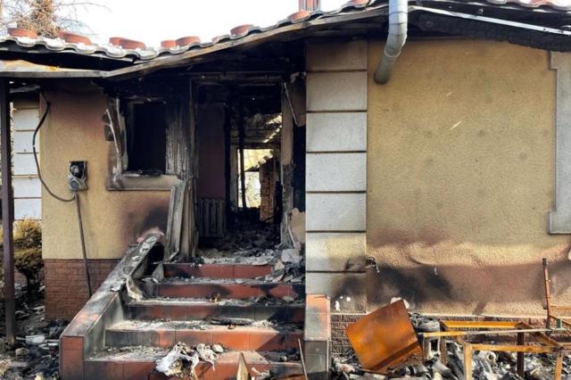 Ngôi nhà bị cháy của Ludmila trong một bức ảnh được chụp hai năm trước