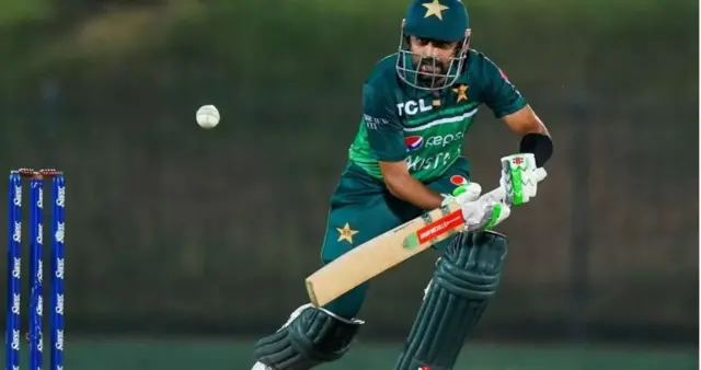 பாபர் ஆசாமை