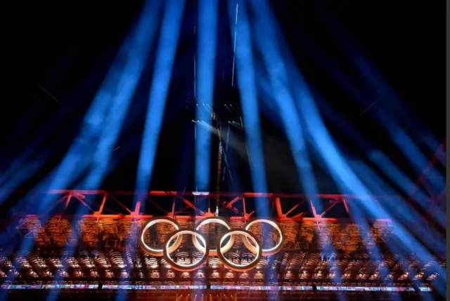 ورزشگاه نمادین سن سیرو میلان محل اصلی برگزاری مراسم بود