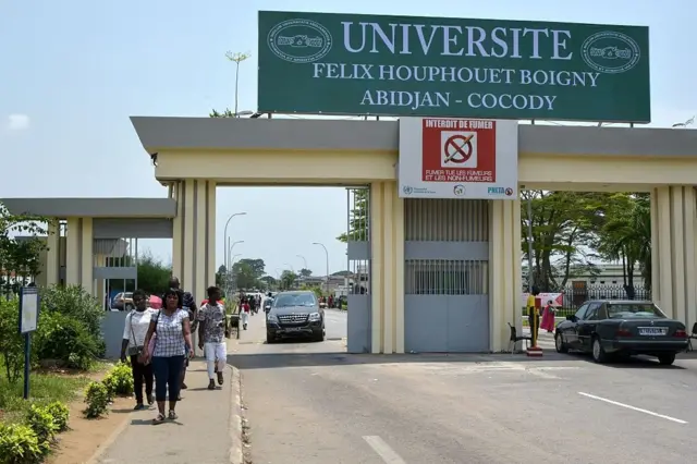 L'Université Félix Houphouët-Boigny (UFHB) d'Abidjan s'est imposée comme étant un établissement de recherche de premier plan en Côte d'Ivoire.