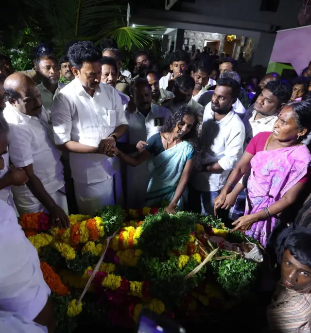 ஆசிரியை கொலை