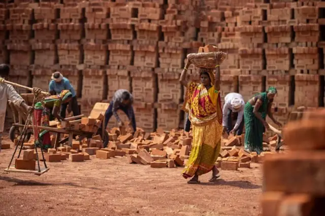 બીબીસી ગુજરાતી, ગુજરાત, દિલ્હી, ભારત, મહિલા શ્રમિકો, મહિલા