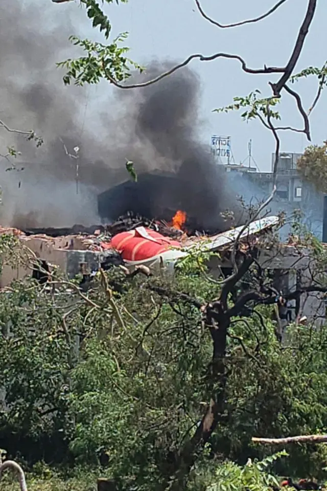 अहमदाबाद प्लेन क्रैश