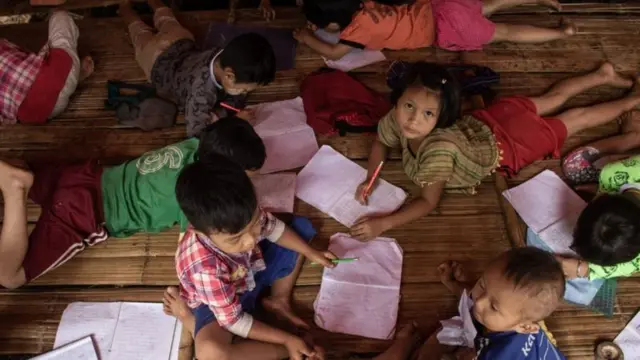 ဒီးမော့ဆိုပြည်နယ်က စစ်ဘေးရှောင် ကလေးငယ်တွေ