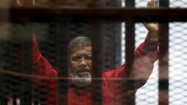 কারাবন্দী অবস্থায় ২০১৯ সালের ১৭ই জুন মারা যান মোহাম্মদ মোরসি