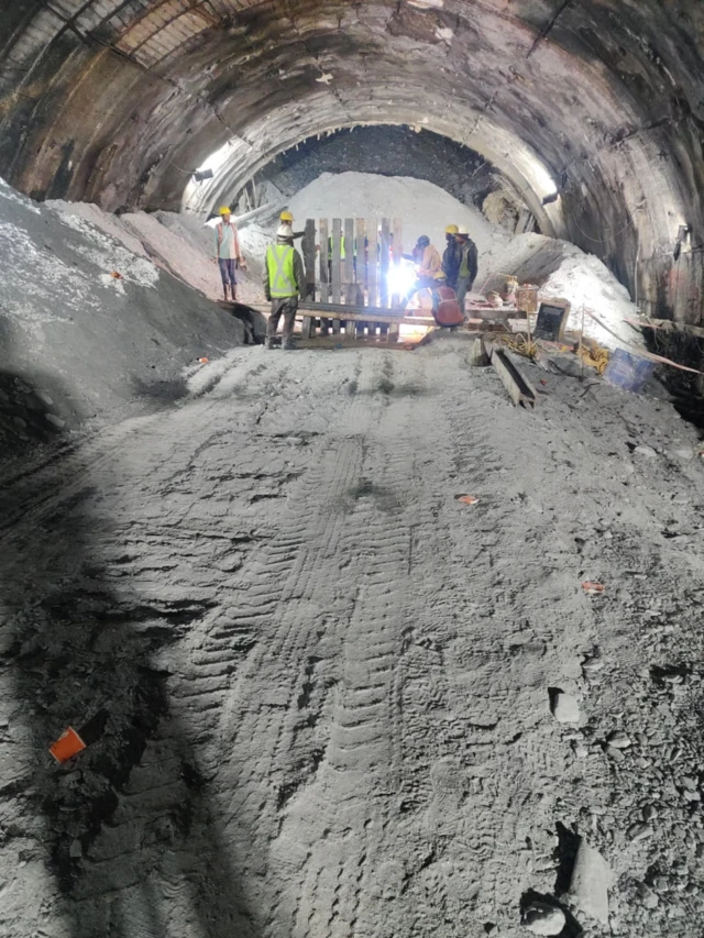 उत्तरकाशी टनल दुर्घटना