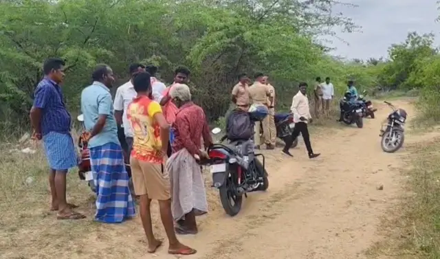 சிறுவன் கொலை செய்து புதைக்கப்பட்ட இடத்தில் போலிசார் சோதனை மேற்கொண்டனர்.
