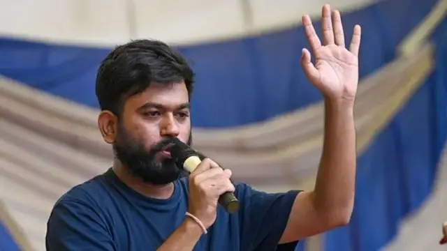 ককরোচ জনতা পার্টির প্রতিষ্ঠাতা অভিজিৎ দীপকে