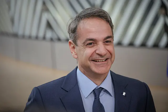 ပြည်သူတွေကို ဂရိဝန်ကြီးချုပ် တောင်းပန်