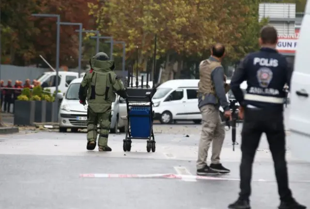 إبطال مفعول القنابل