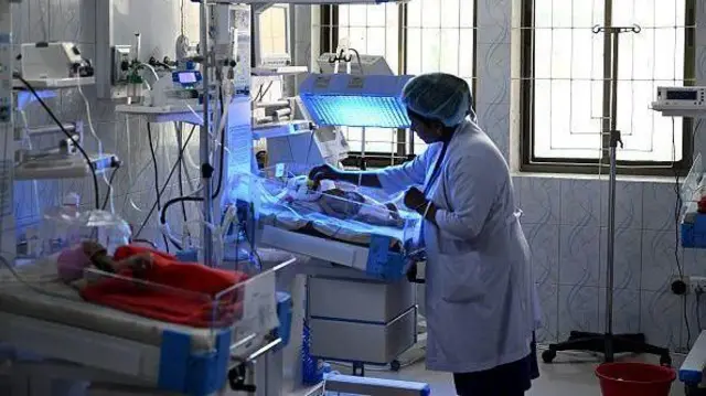 নিওনেটাল আইসিইউ