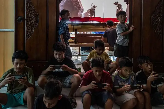 Media sosial anak-anak