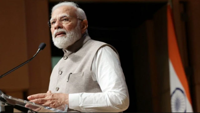 नरेंद्र मोदी