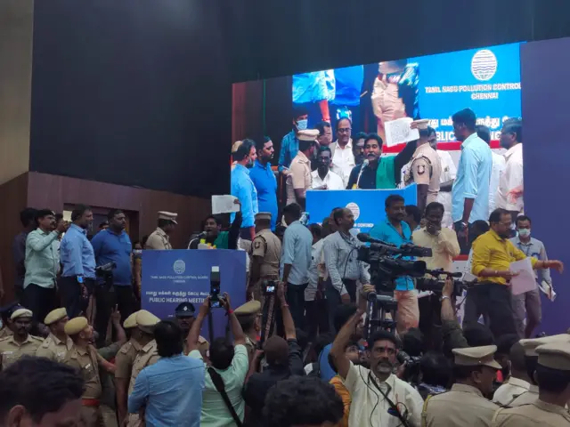 சூழலியல் செயற்பாட்டாளர் முகிலன்