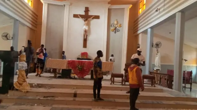 Ondo govnor Rotimi Akeredolu vist di church afta di attack