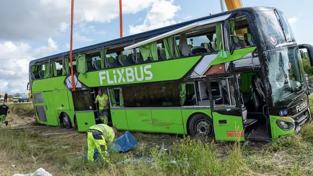 Аварія в Німеччині 4 липня, серед 23 постраждалих - чотири громадянина України