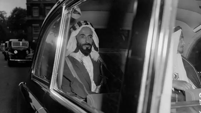 sheikh shakhbut bin sultan al nahyan