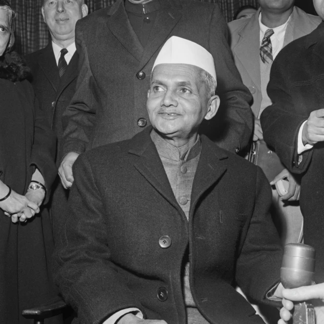 లాల్ బహదూర్ శాస్త్రి