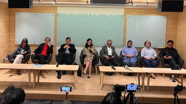 Koalisi masyarakat sipil lintas sektor mendesak Presiden Prabowo Subianto untuk segera membentuk tim pencari fakta (TPF) independen guna mengungkap pelaku dan aktor intelektual di balik penyerangan air keras yang dialami aktivis KontraS, Andrie Yunus.