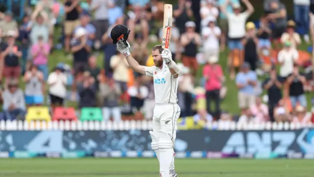 न्यूझीलंड, इंग्लंड, वेलिंग्टन टेस्ट, फॉलोऑन