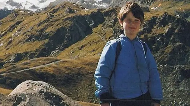 Baadhi ya shule, mitaa na mbuga za Italia zina jina la Nicholas Green