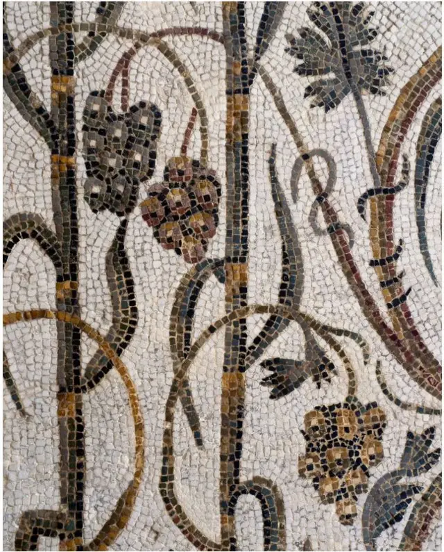 Dhacdooyinka beerashada iyo dabaaldegyada diinta ayaa si dhow isugu xidhnaa xilligii Roomaanka