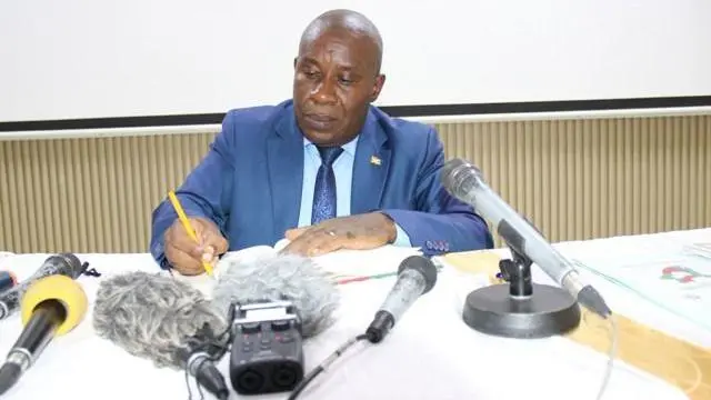 Prosper Ntahorwamiye mu kiganiro n'abamenyeshamakuru