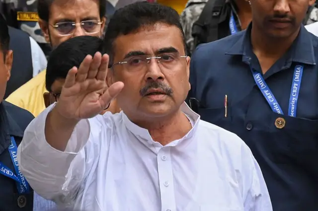 এসআইআর প্রক্রিয়াতে বিচ্যুতির বিরুদ্ধে অভিযোগ জানাতে নির্বাচন কমিশনে পশ্চিমবঙ্গের বিজেপি নেতা শুভেন্দু অধিকারী