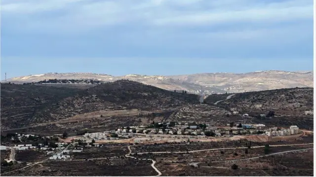 مستوطنة ريحيليم التي جاء منها المستوطن الذي قتل بلال