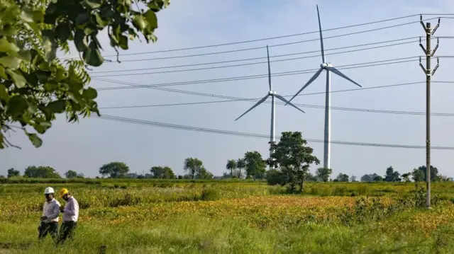 स्वच्छ उर्जासम्बन्धी कामदार