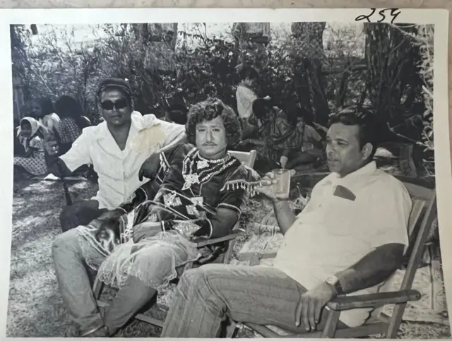 જેસલ તોરલ ફિલ્મના શૂટિંગ વખતે ઉપેન્દ્ર ત્રિવેદી અને વેલજીભાઈ ગજ્જર