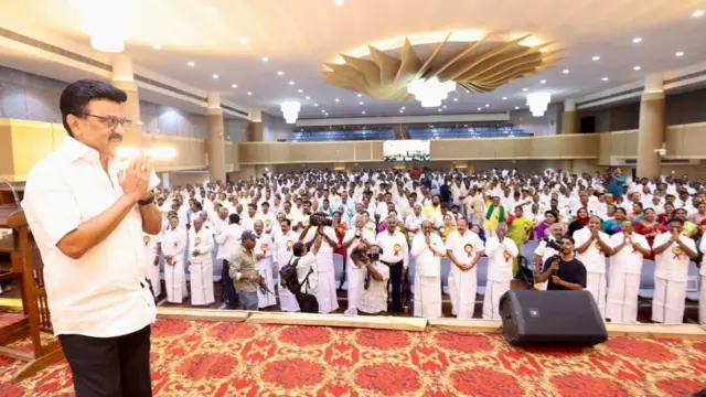 இளைஞர்கள் பெண்களின் நம்பிக்கையை மீண்டும் பெரும் வகையில் நமது நடவடிக்கை இருக்க வேண்டும் என்றார் மு.க.ஸ்டாலின்