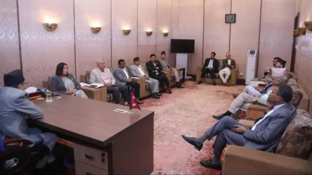 सभामुख र विभिन्न दलका प्रतिनिधिबीचको छलफल