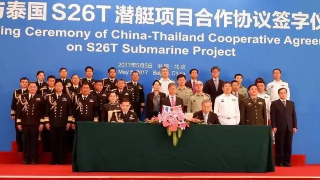 พล.ร.อ. ลือชัย รุดดิษฐ์ เซ็นสัญญากับจีน