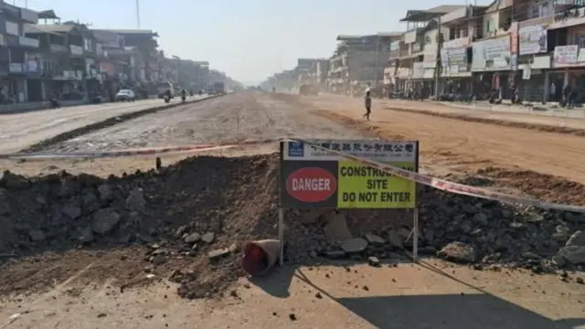 नारायणगढ-बुटवल सडकखण्ड विस्तारको क्रममा